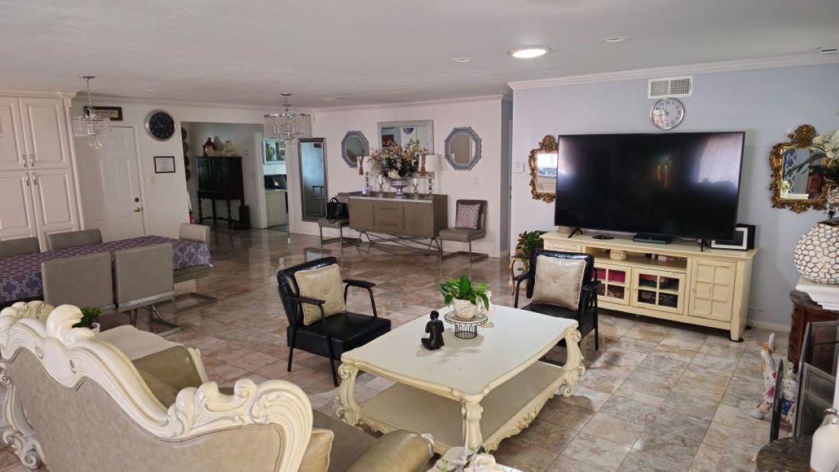 Photo of Livingroom in Rancho Penasquitos