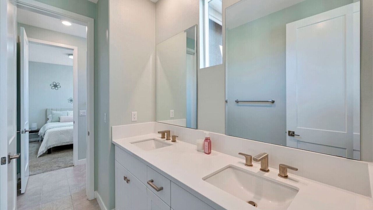 Photo of Bathroom in Lake Forest