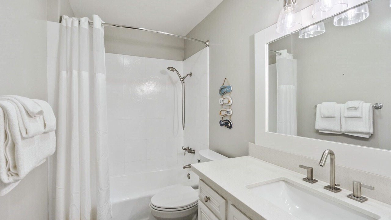 Photo of Bathroom in Newport Beach
