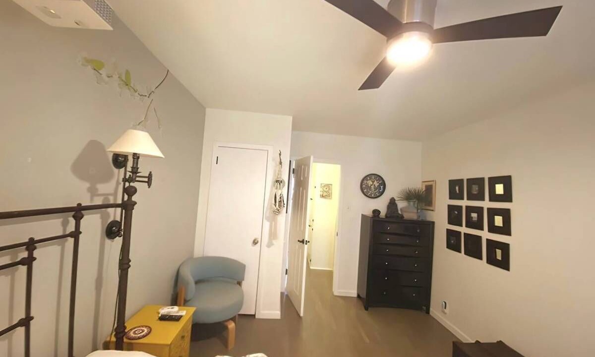 Photo of Bedroom in Alamitos Beach
