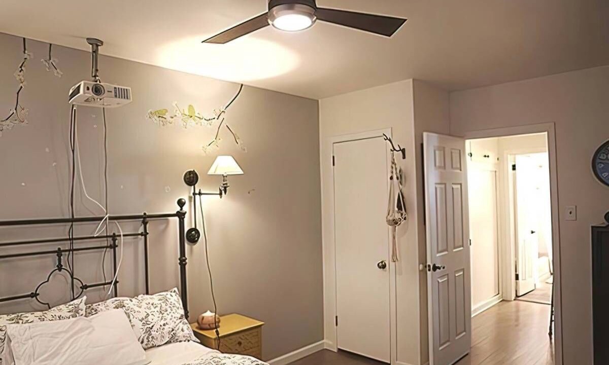 Photo of Bedroom in Alamitos Beach