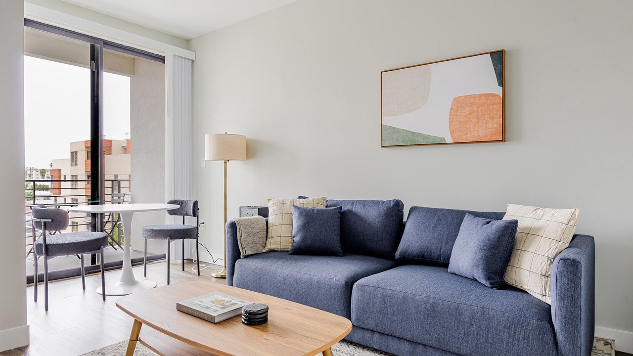 Photo of Livingroom in NoHo Arts District