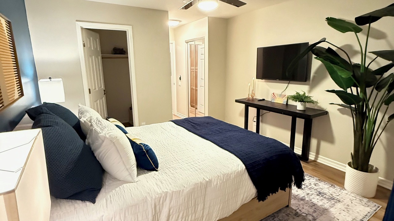 Photo of Bedroom in Redondo Beach