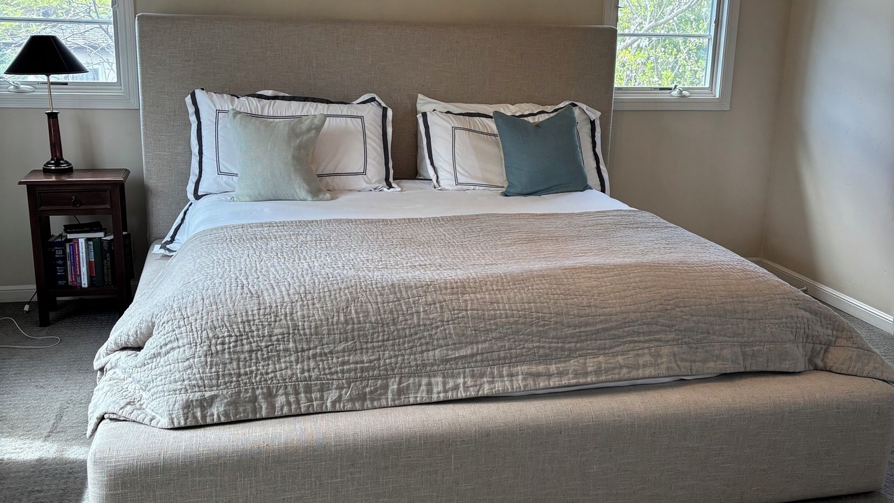 Photo of Bedroom in Burlingame