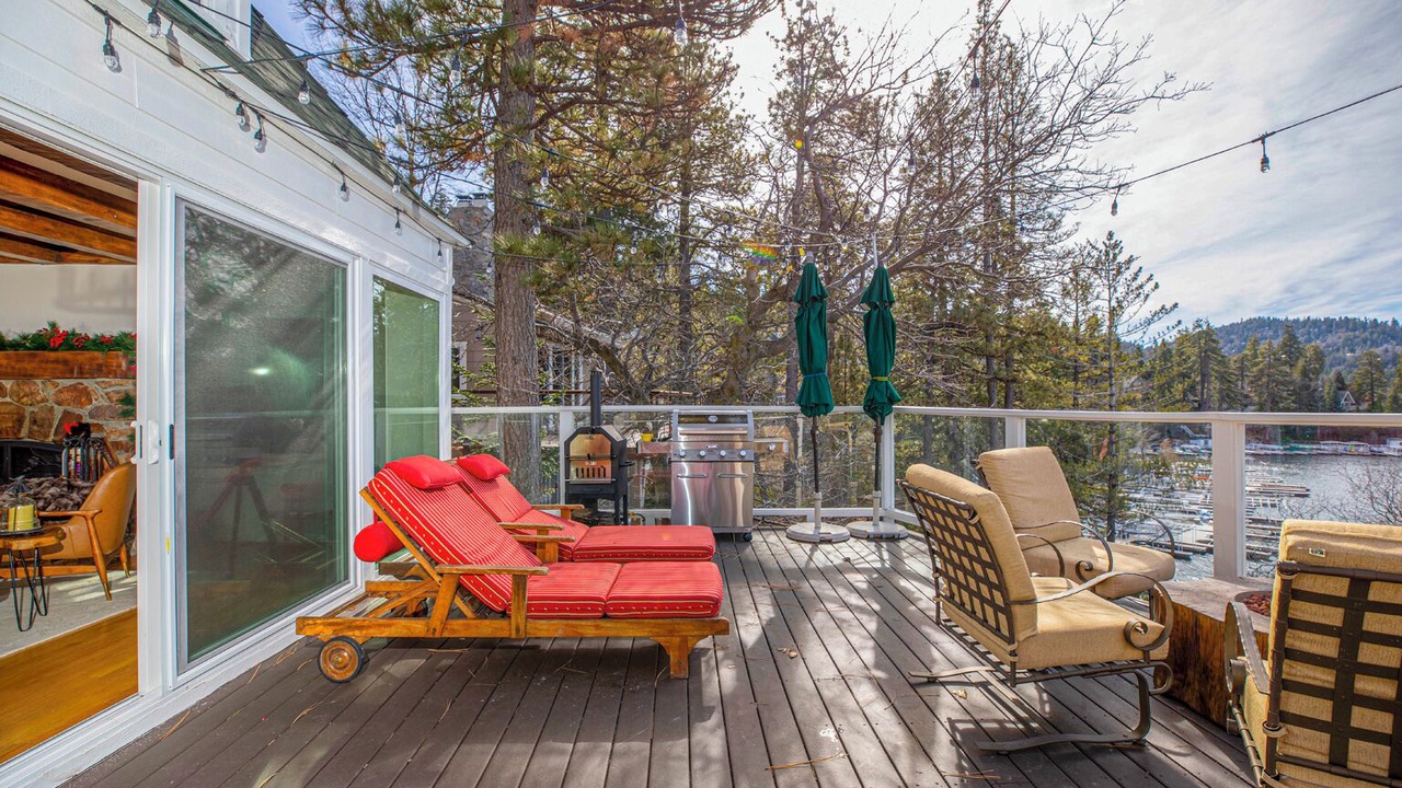 Photo of Patio Balcony in Cedar Glen