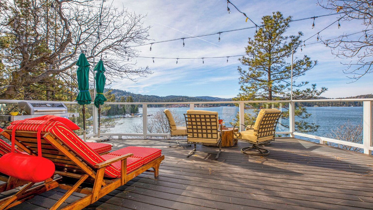Photo of Patio Balcony in Cedar Glen