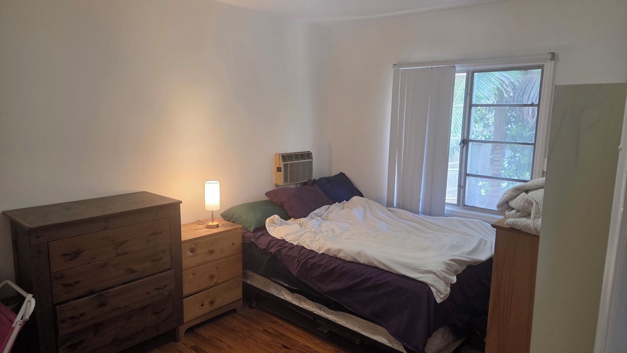 Photo of Bedroom in Beverly Hills