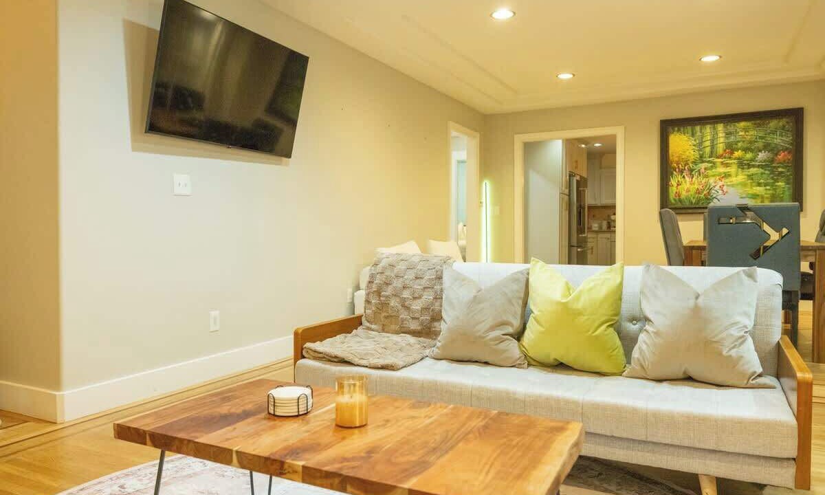 Photo of Bedroom in Glenview