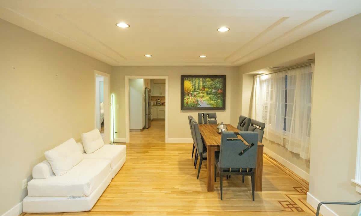 Photo of Bedroom in Glenview