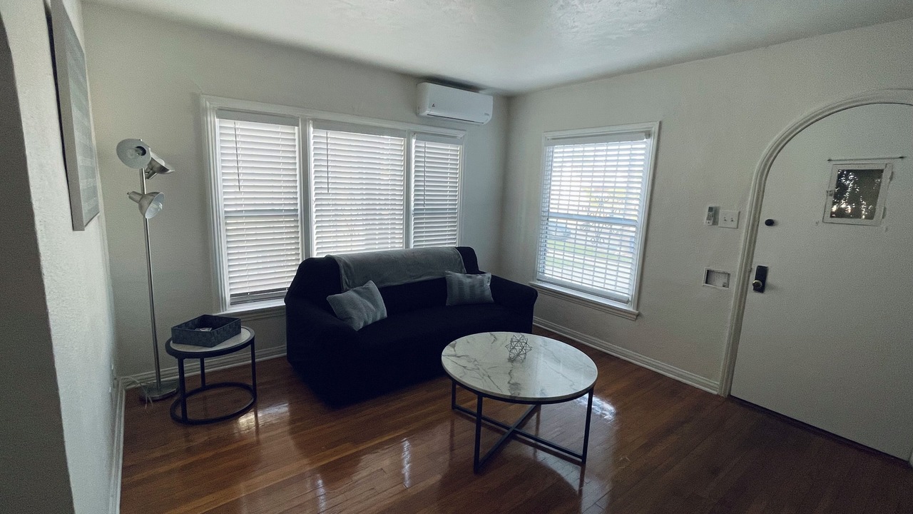 Photo of Livingroom in View Park-Windsor Hills