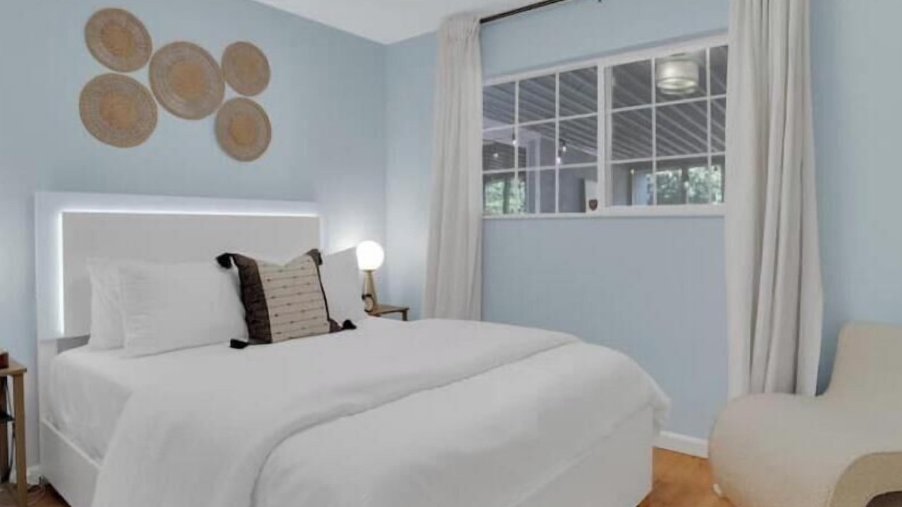 Photo of Bedroom in Bay Area