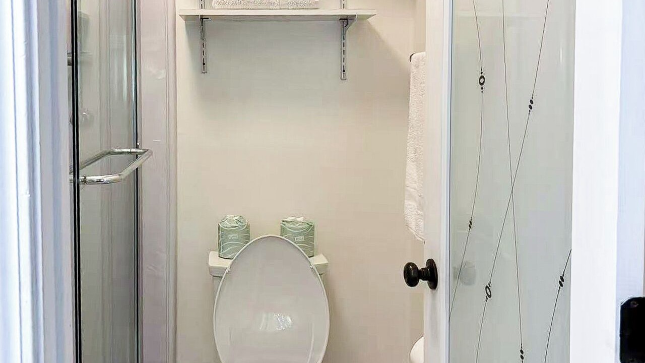 Photo of Bathroom in Berryessa