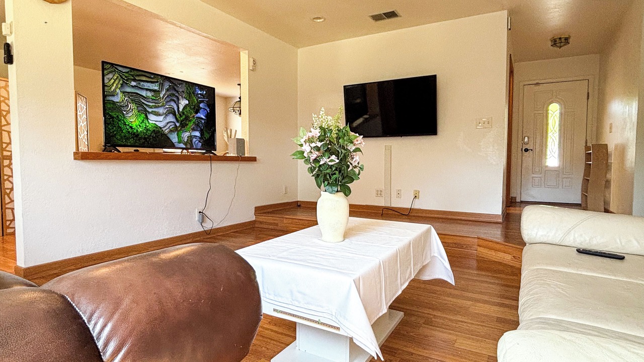 Photo of Livingroom in Berryessa