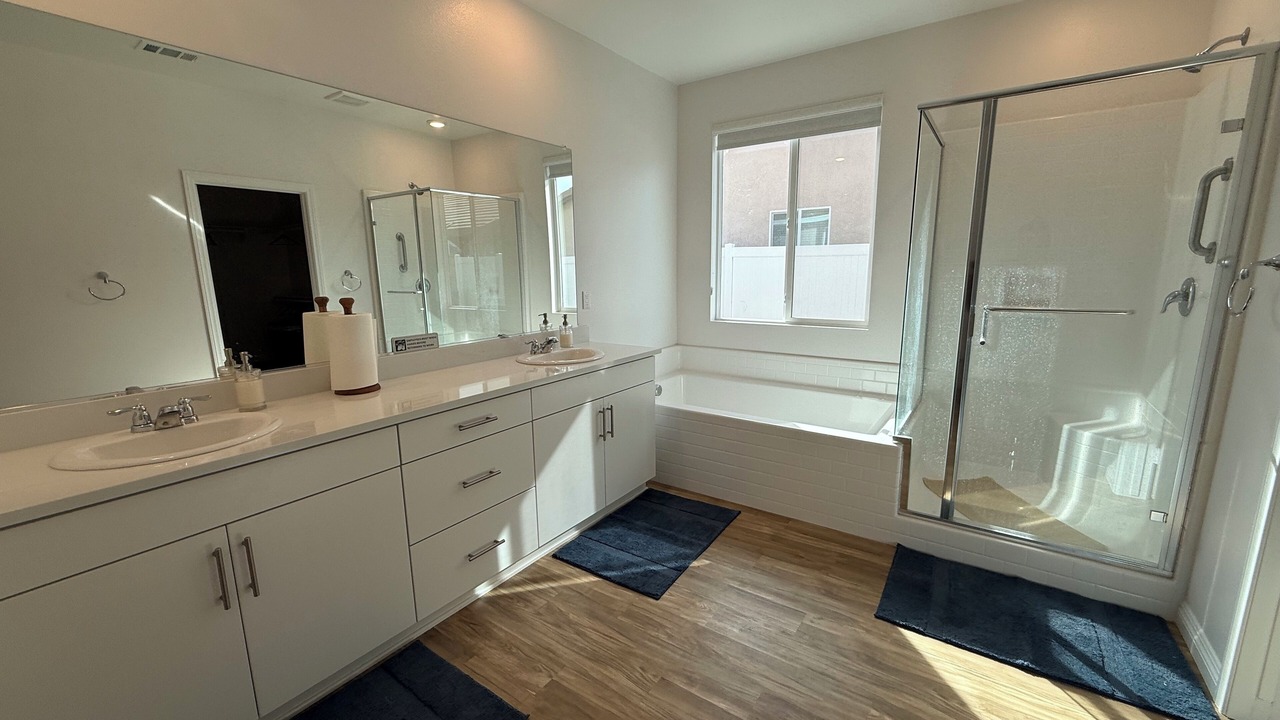 Photo of Bathroom in Homeland