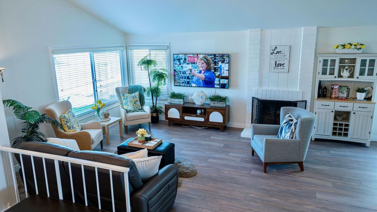 Photo of Livingroom in Rowland Heights
