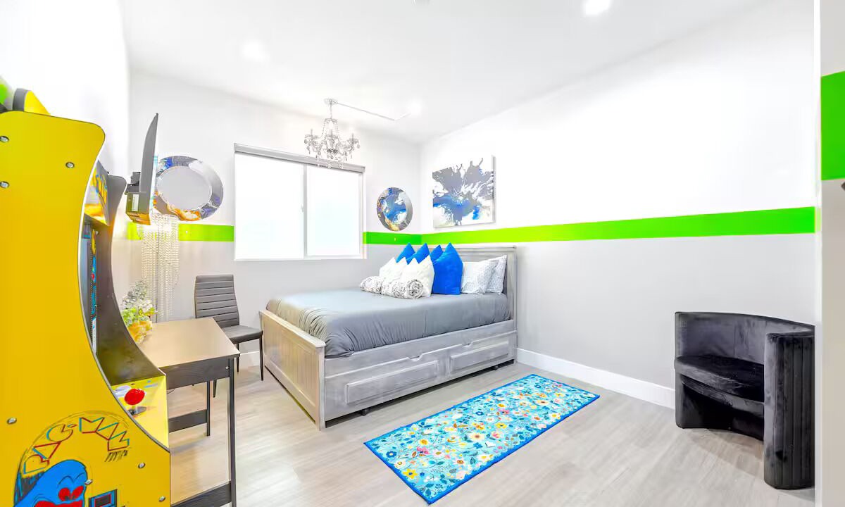 Photo of Bedroom in North Hollywood