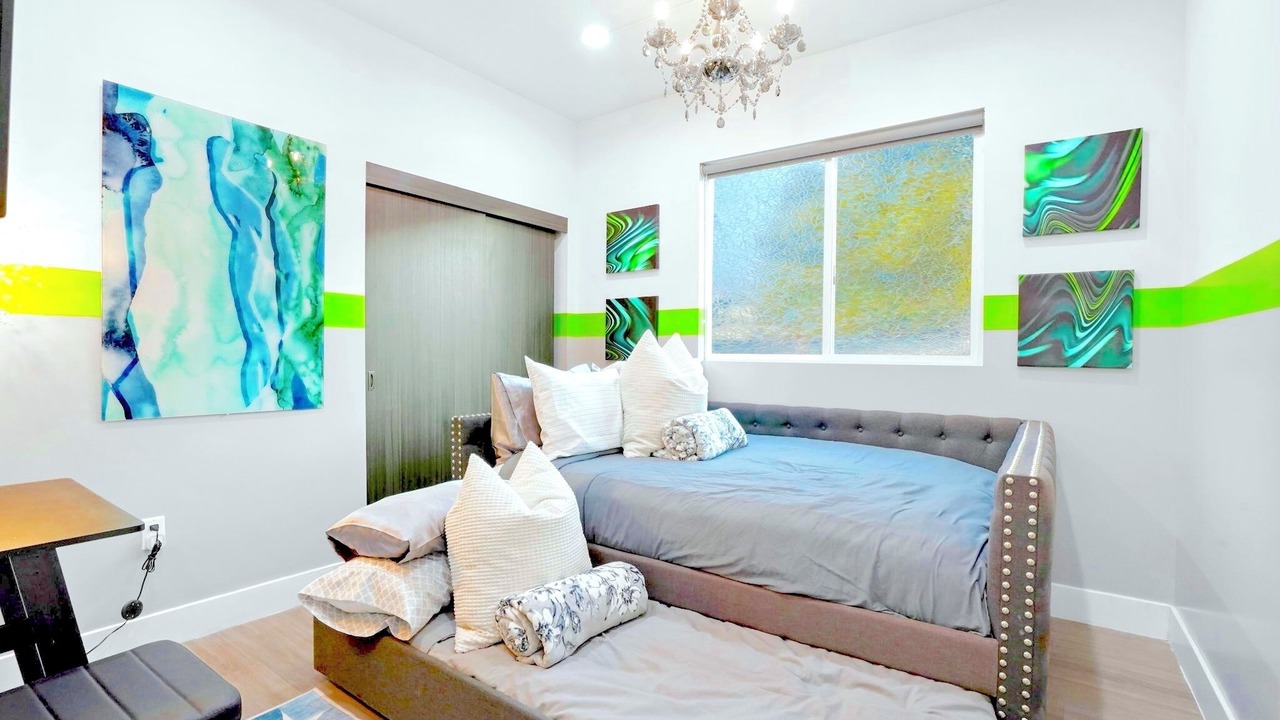 Photo of Bedroom in North Hollywood