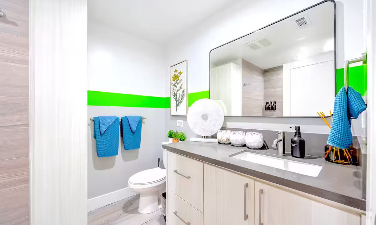 Photo of Bathroom in North Hollywood
