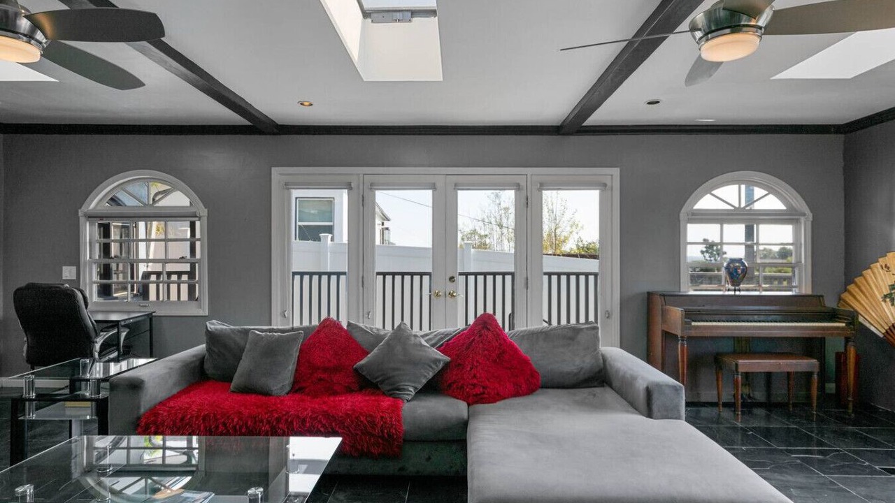 Photo of Livingroom in View Park-Windsor Hills