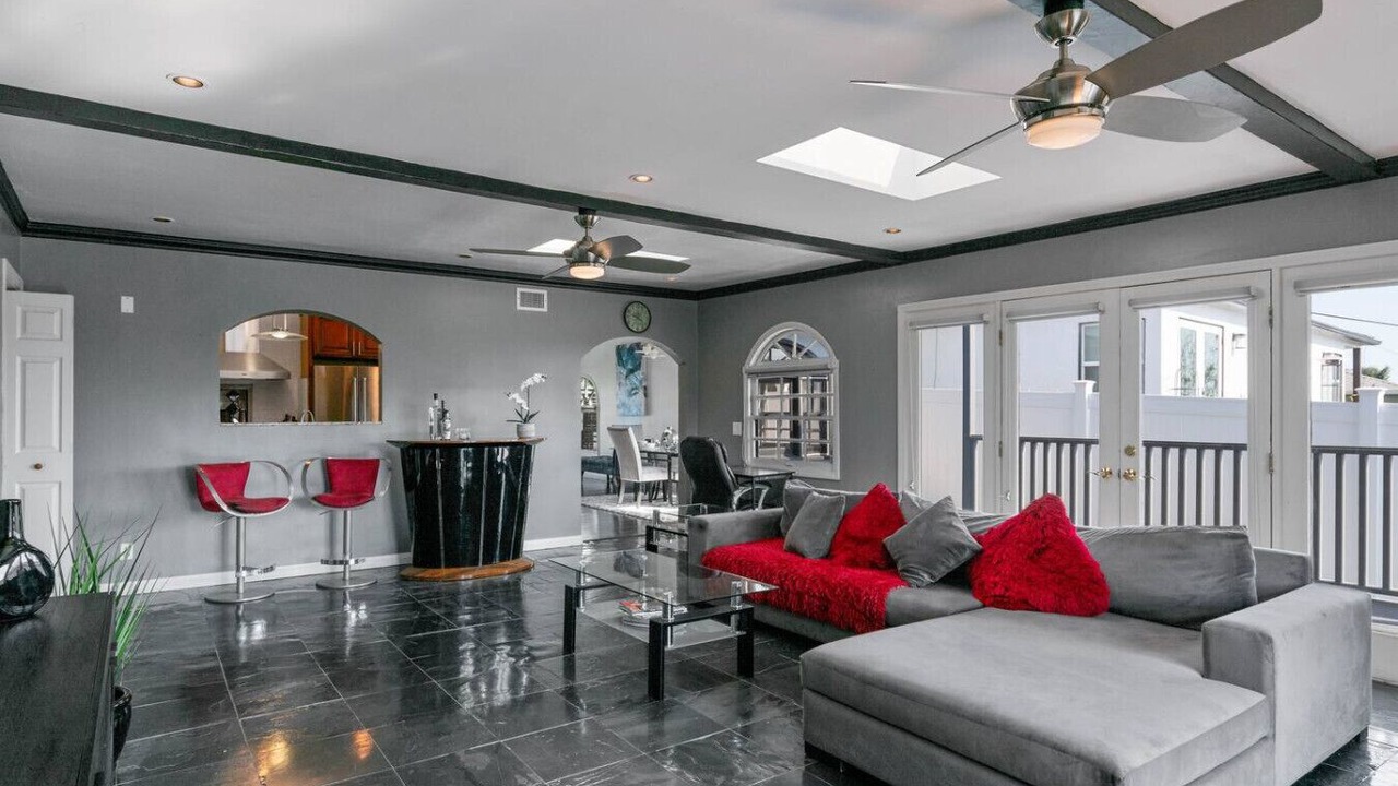 Photo of Livingroom in View Park-Windsor Hills