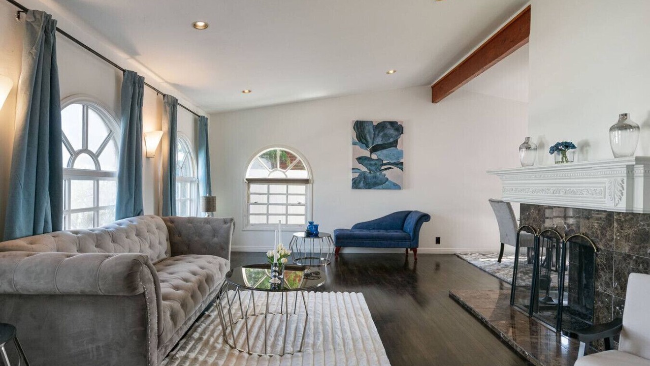 Photo of Livingroom in View Park-Windsor Hills