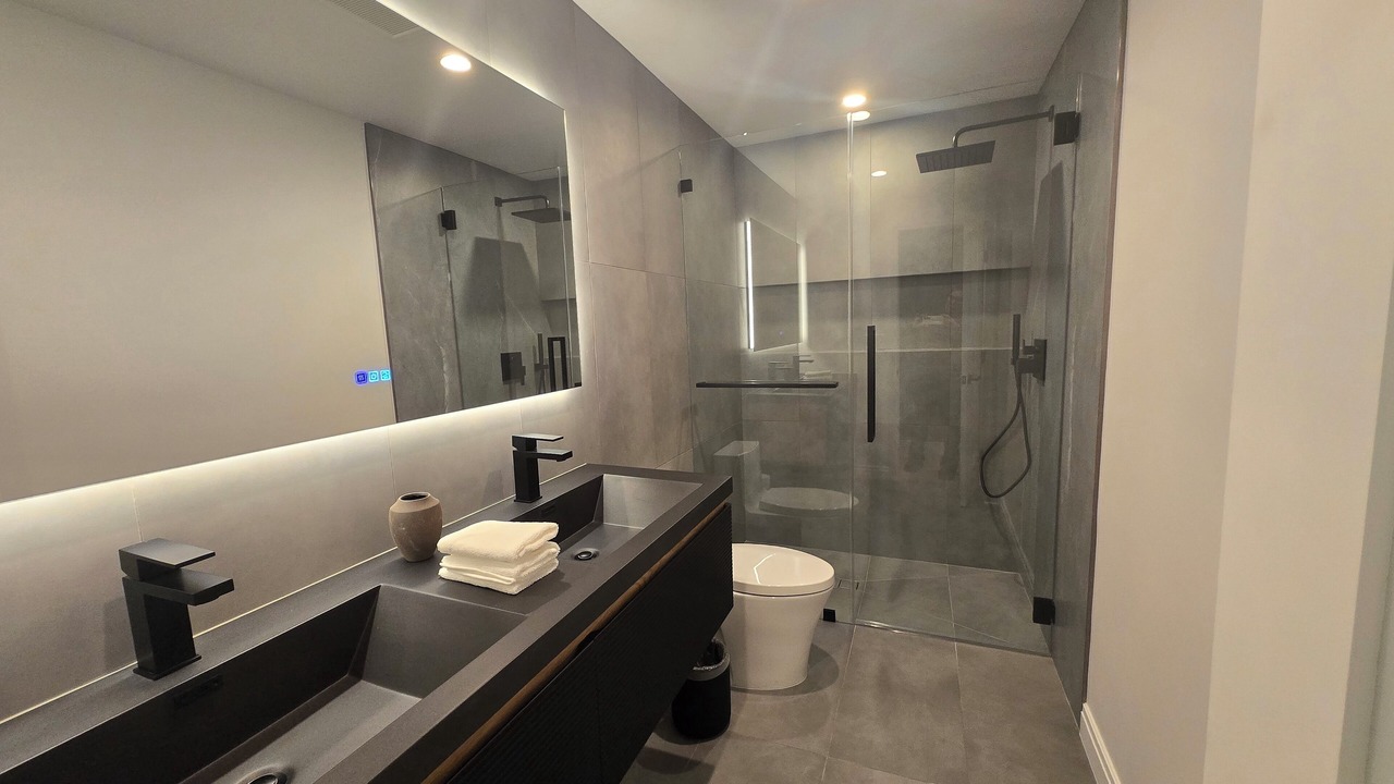 Photo of Bathroom in Verdugo Woodlands