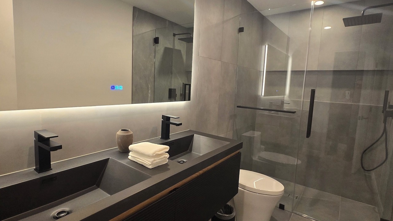 Photo of Bathroom in Verdugo Woodlands