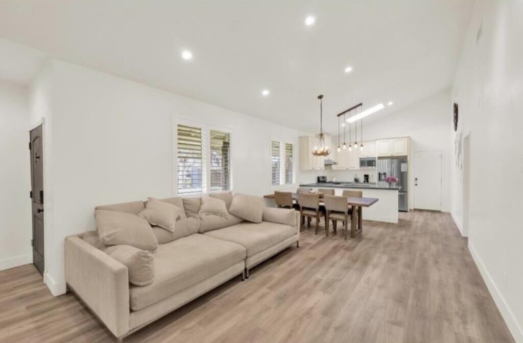 Photo of Livingroom in Rancho Cucamonga