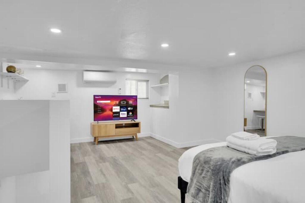 Photo of Bedroom in Huntington Park
