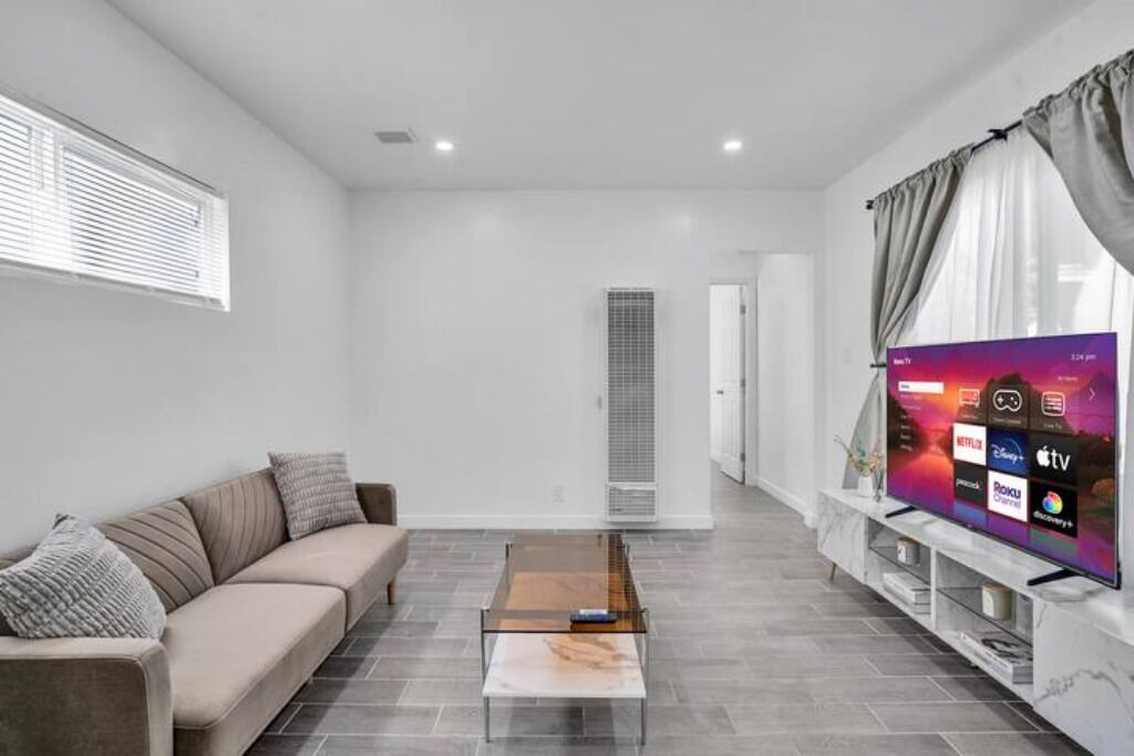 Photo of Livingroom in East Whittier
