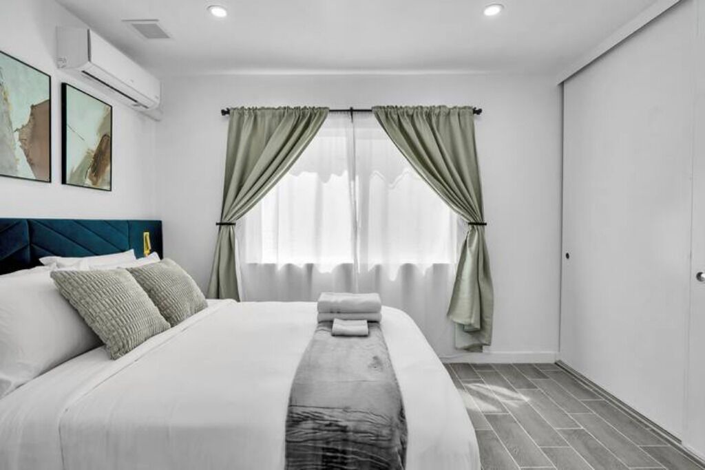 Photo of Bedroom in East Whittier