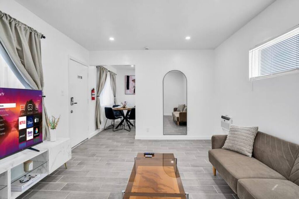 Photo of Livingroom in East Whittier