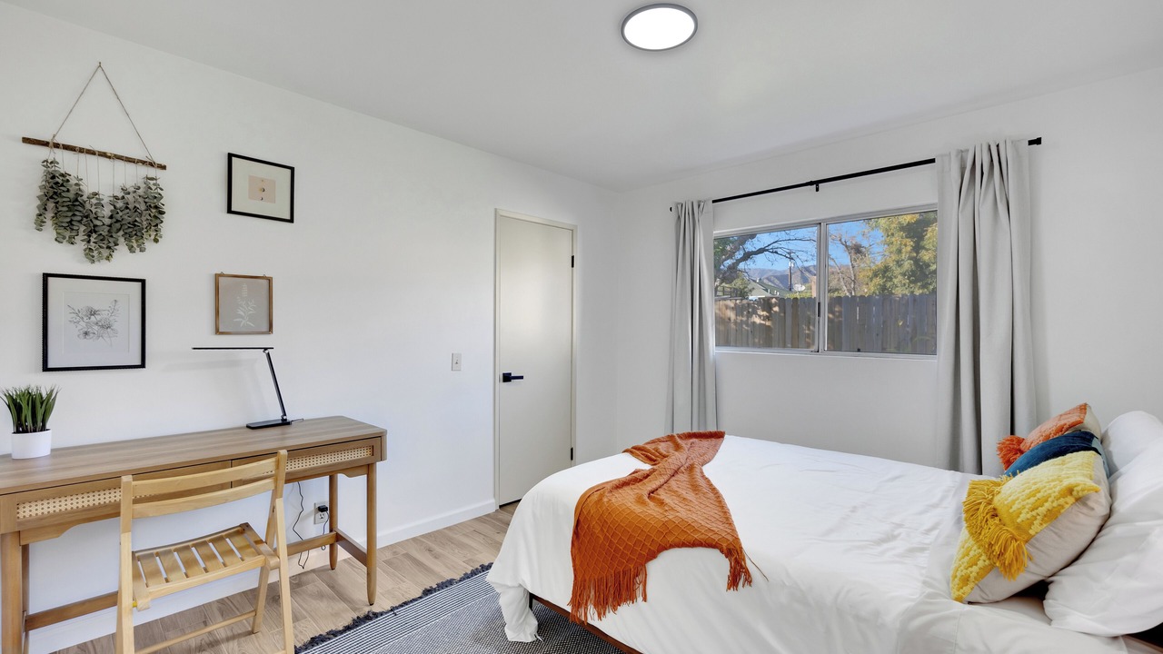 Photo of Bedroom in Azusa