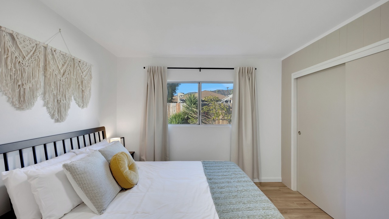 Photo of Bedroom in Azusa