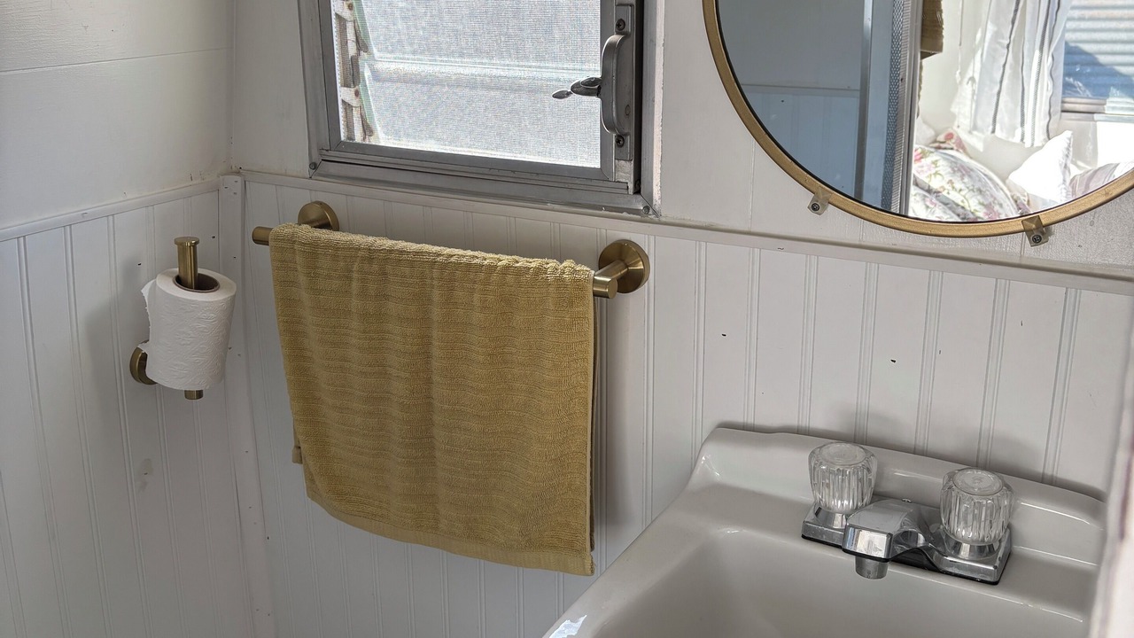 Photo of Bathroom in Harbor