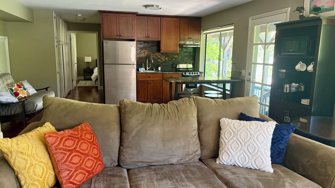 Photo of Livingroom in Kernville