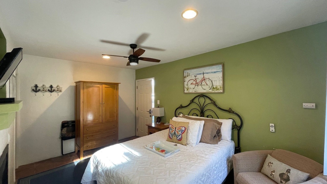 Photo of Bedroom in Santa Ana Heights