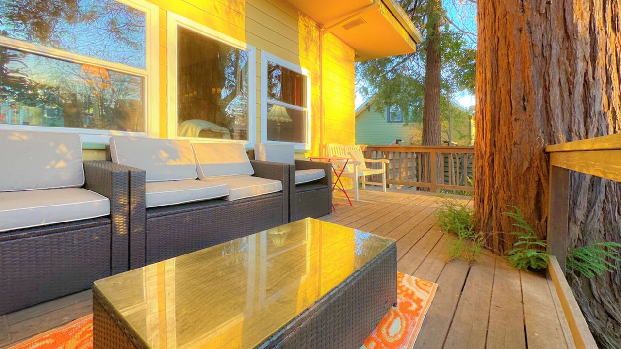 Photo of Patio Balcony in Cloverdale