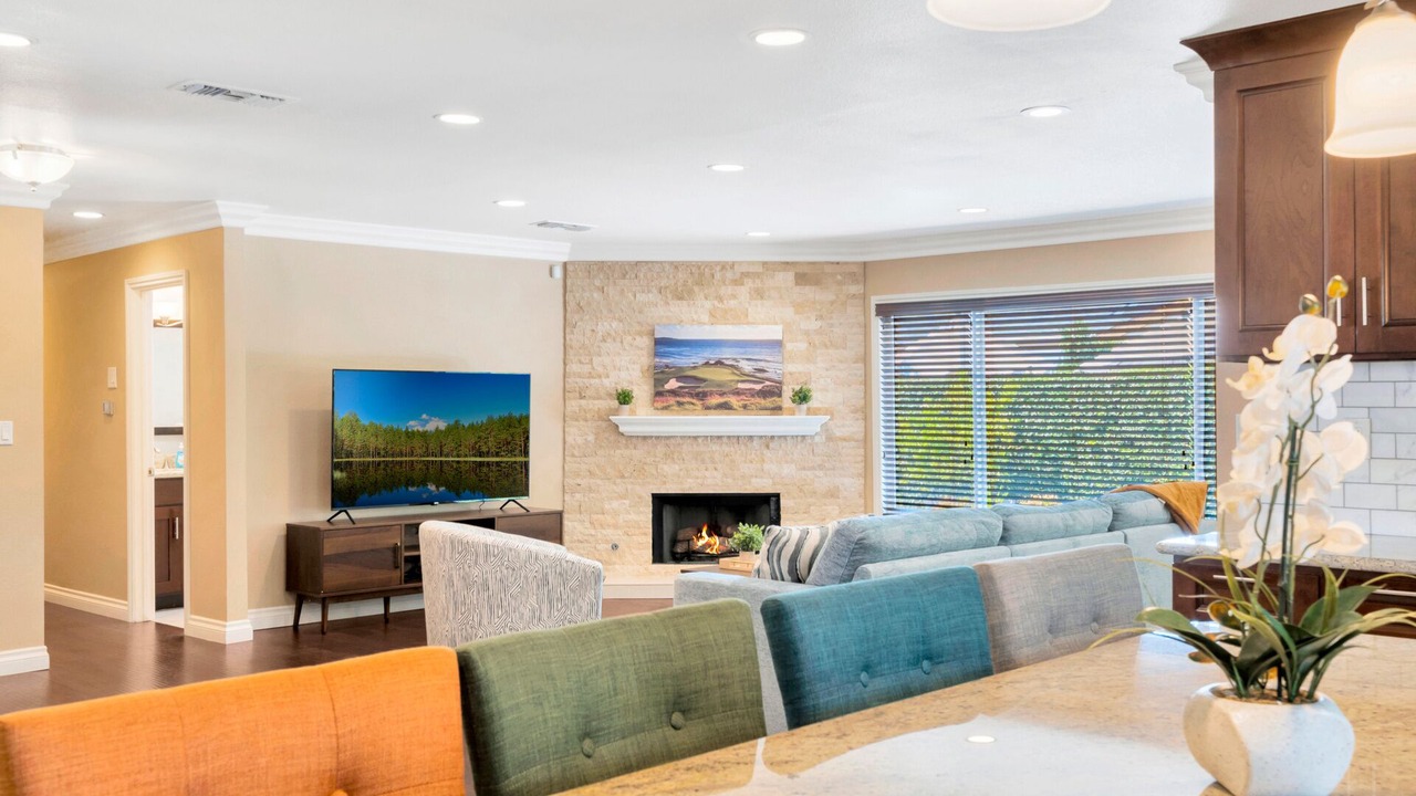 Photo of Livingroom in Tustin