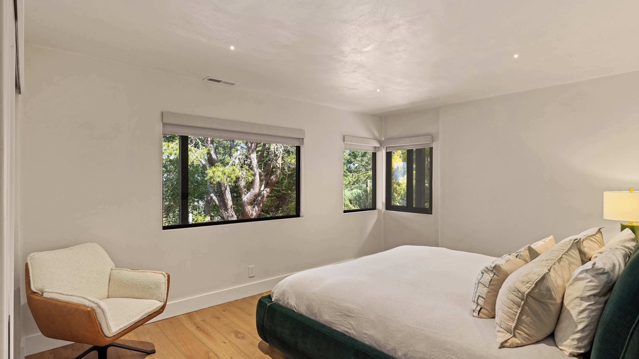 Photo of Bedroom in Del Monte Forest
