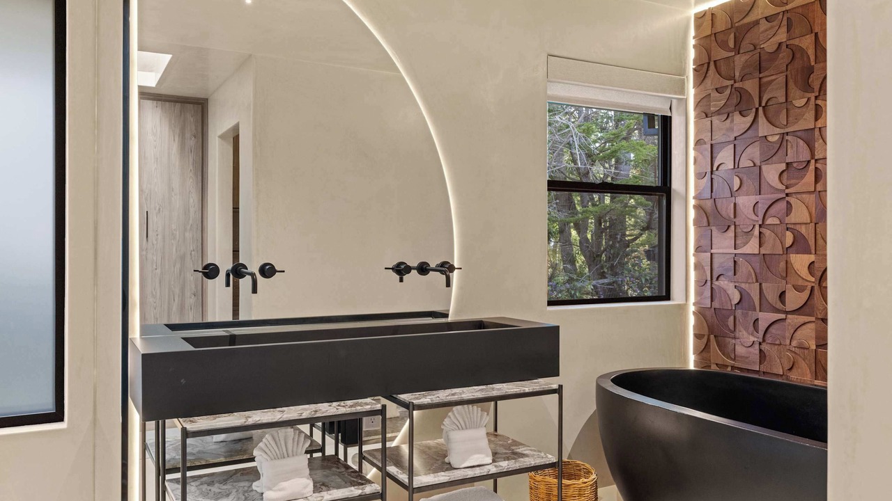 Photo of Bathroom in Del Monte Forest
