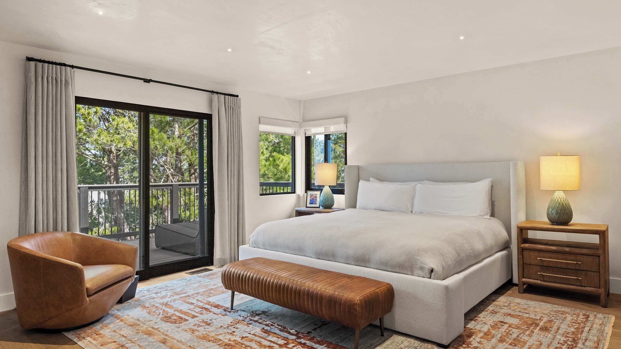 Photo of Bedroom in Del Monte Forest