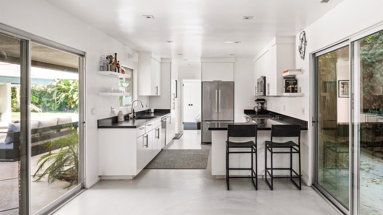 Photo of Kitchen in Crenshaw