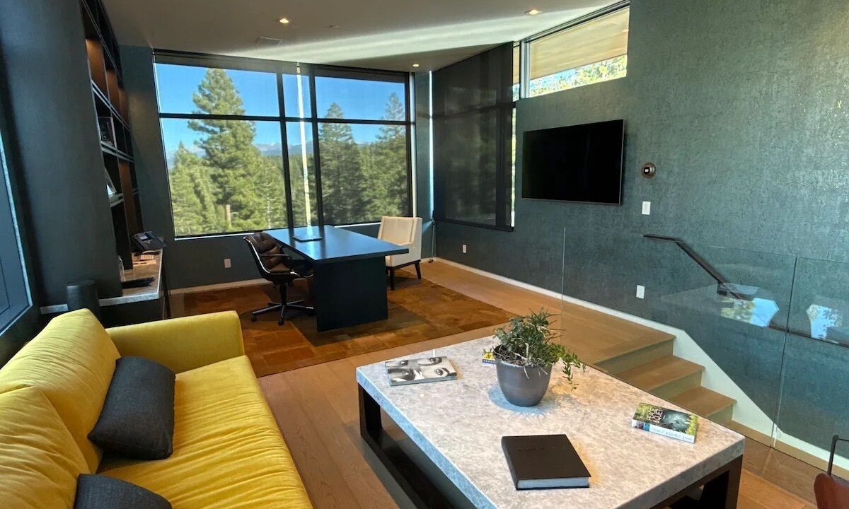 Photo of Livingroom in Truckee