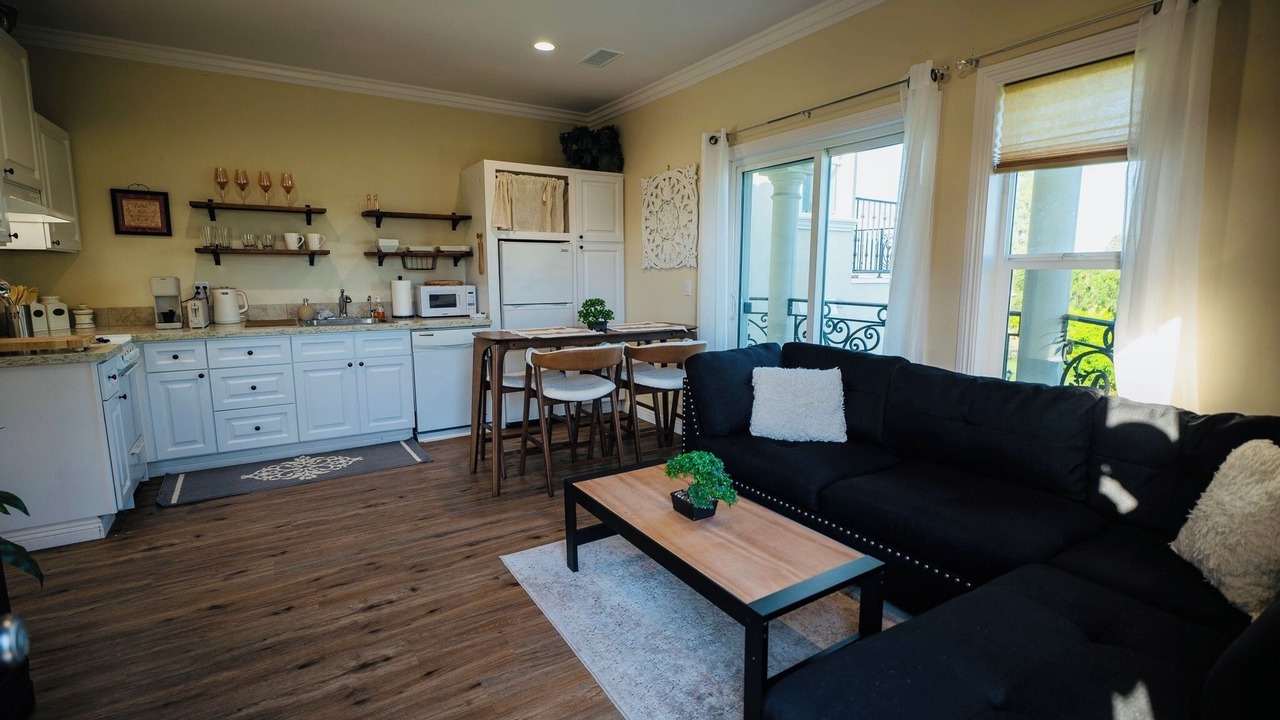 Photo of Livingroom in Rancho Cucamonga