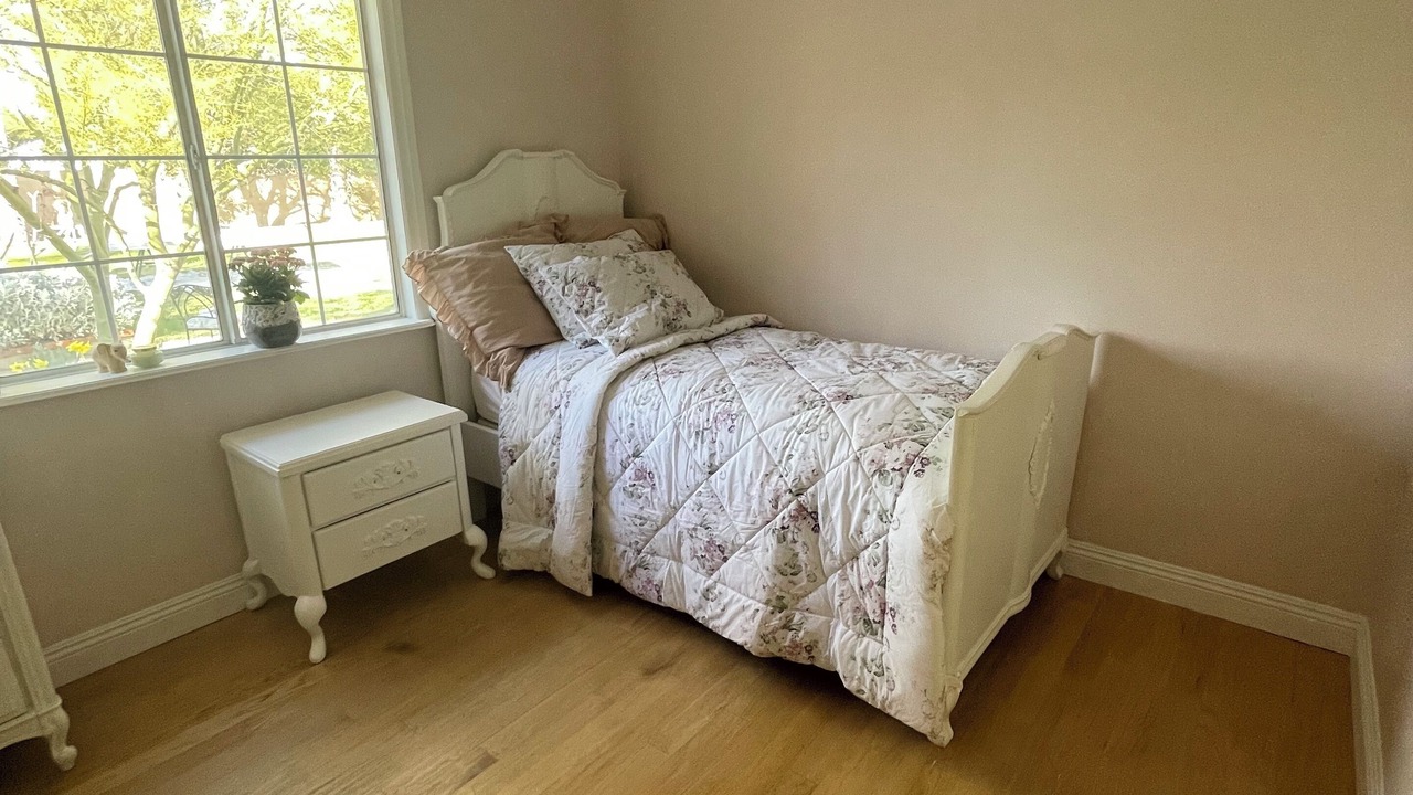 Photo of Bedroom in Northridge