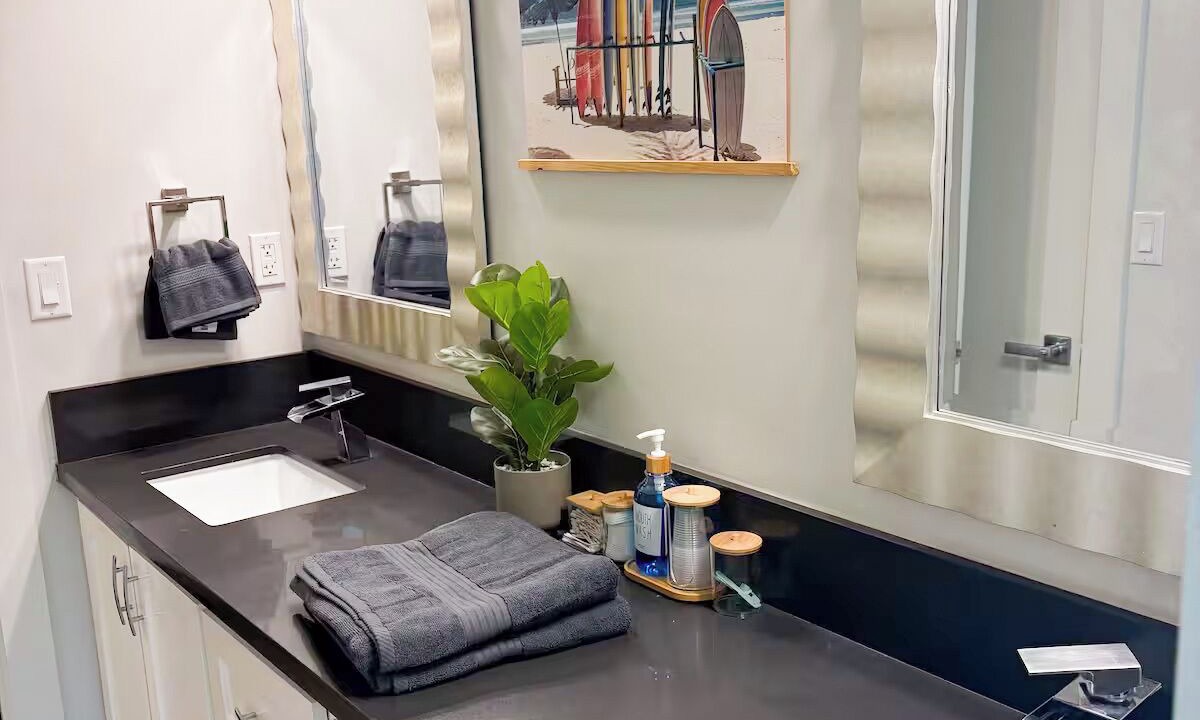 Photo of Bathroom in NoHo Arts District
