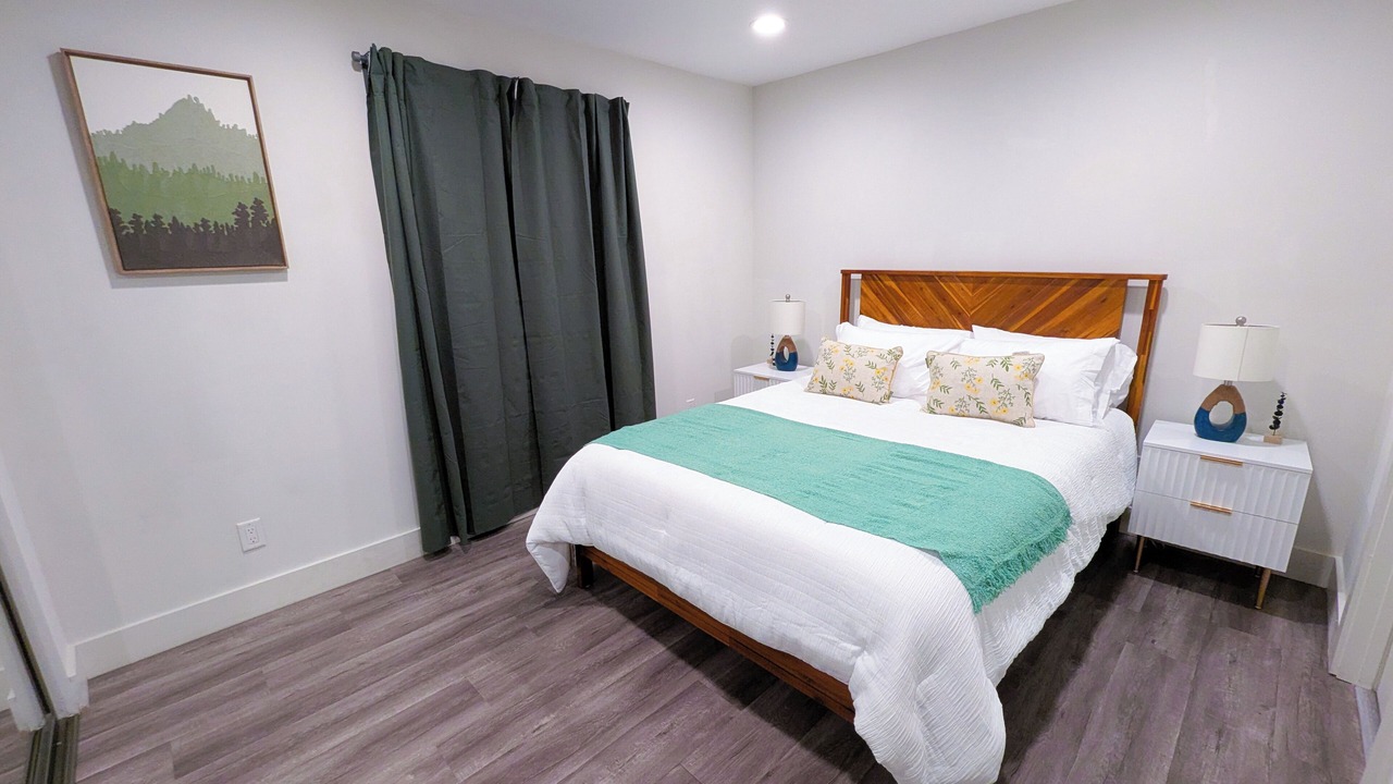 Photo of Bedroom in NoHo Arts District