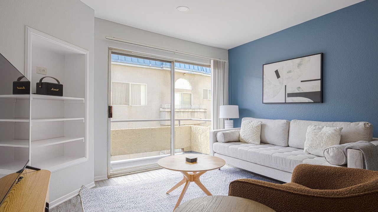 Photo of Livingroom in Sherman Oaks