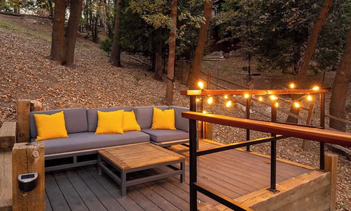 Photo of Outdoor in Blue Jay